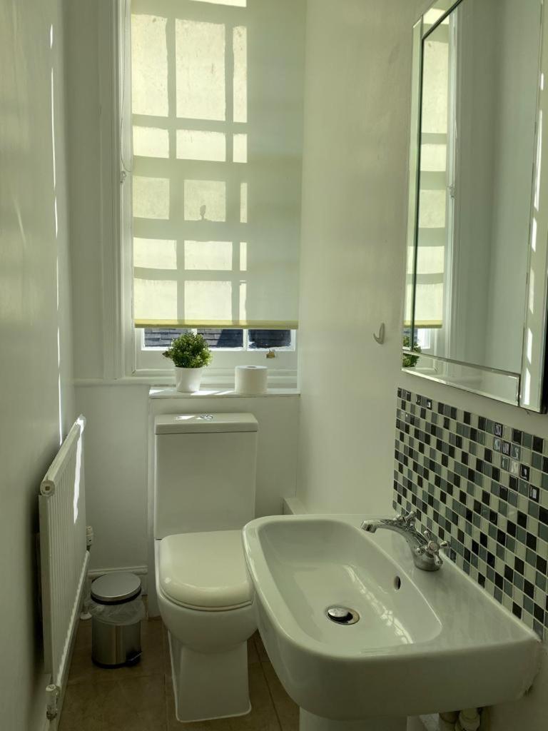 Lovely Private Rooms In Camden, Central London Eksteriør bilde